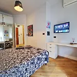 Ana's Place 3 * Torino
