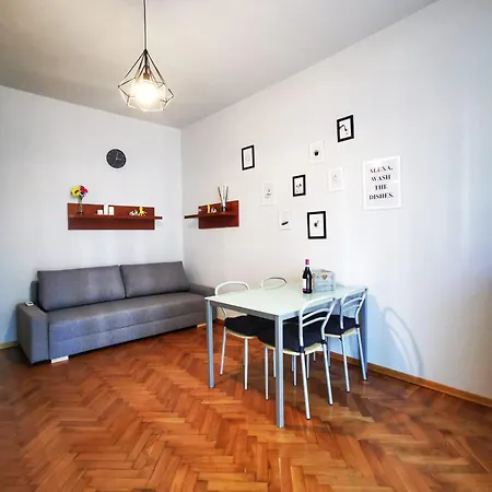 Апартаменты Ana's Place 3 *